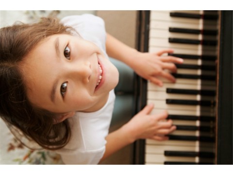 NHỮNG ĐIỀU CẦN CHUẨN BỊ KHI CHO TRẺ HỌC ĐÀN PIANO