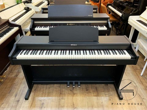 Review Đàn Piano ROLAND RP 102