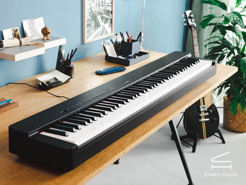 So sánh Yamaha P143 và Yamaha P225