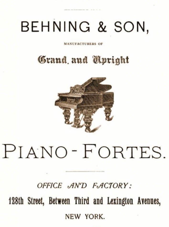 piano behing